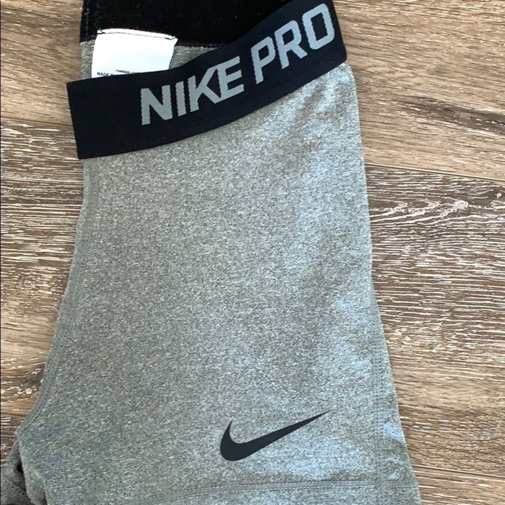 Nike Pro